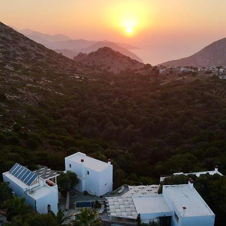 Mourtzanakis Residence - Traditional Eco Hotel In Akhládha Bagian luar foto
