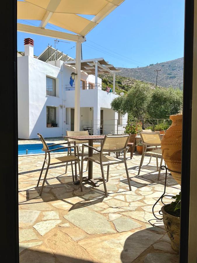 Mourtzanakis Residence - Traditional Eco Hotel In Akhládha Bagian luar foto