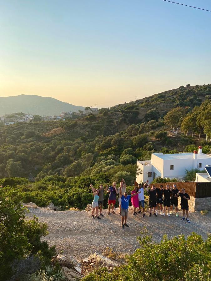 Mourtzanakis Residence - Traditional Eco Hotel In Akhládha Bagian luar foto